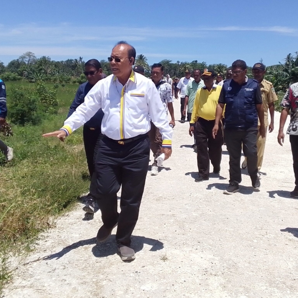 Bupati Malaka Cek Progres Tanggul di Desa Oanmane,Perkuat Perlindungan Warga dari Banjir