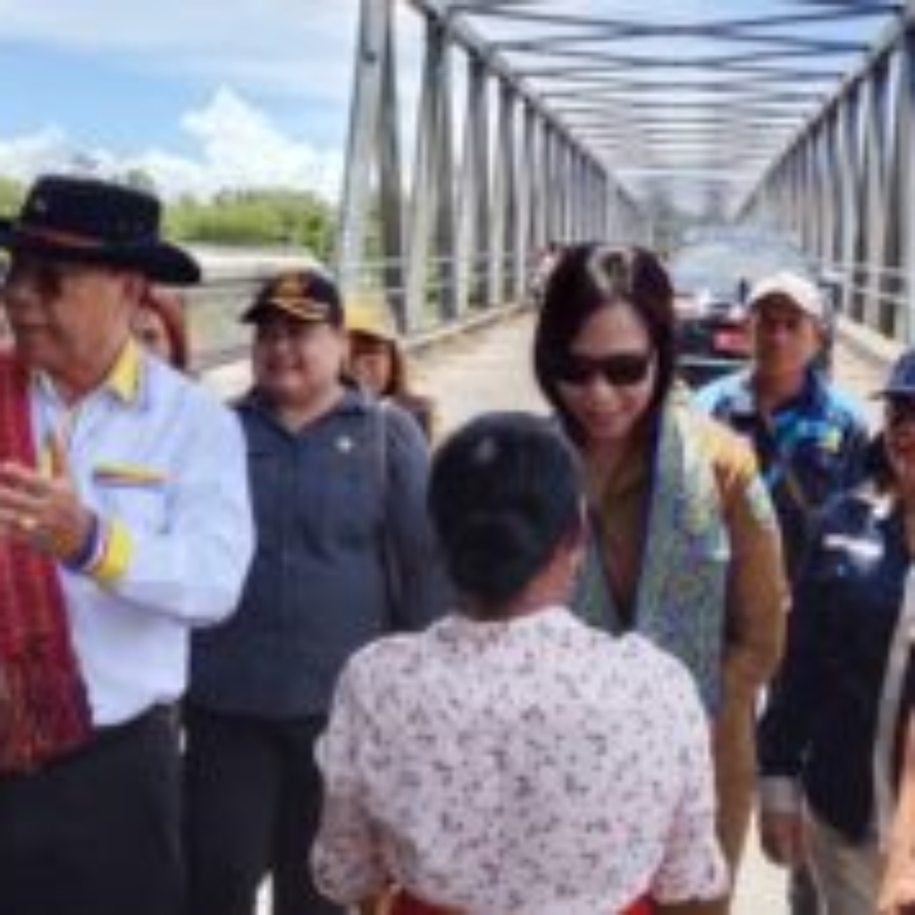 Pemkab Malaka Larang Material Ditumpuk di Bahu Jalan dan Dilarang Seret Besi Beton di Aspal,