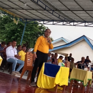 Dari Pinggir Jalan di Lamea, Bupati SBS Bangga pada Orang Tua Pemain SSB Malaka