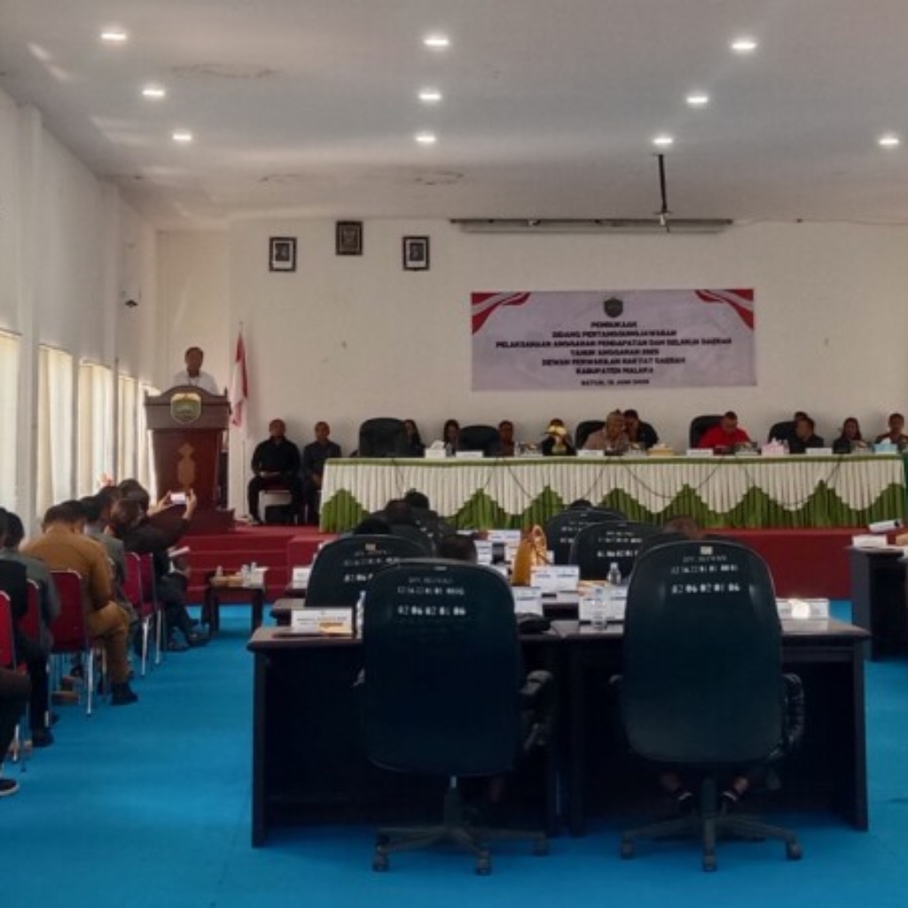 Bupati SBS Paparkan Nota Keuangan APBD 2025,DPRD Malaka Sepakat Hibahkan Tanah Strategis